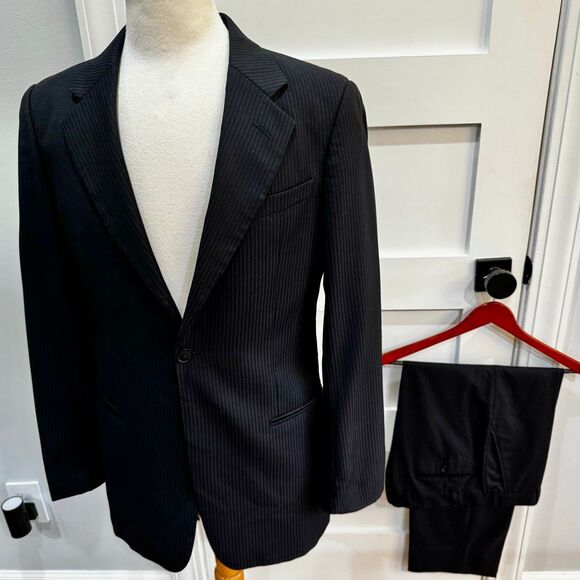Armani Collezioni Navy Blue Pinstripe Two Piece Suit. Size 42S. - Picture 1 of 16